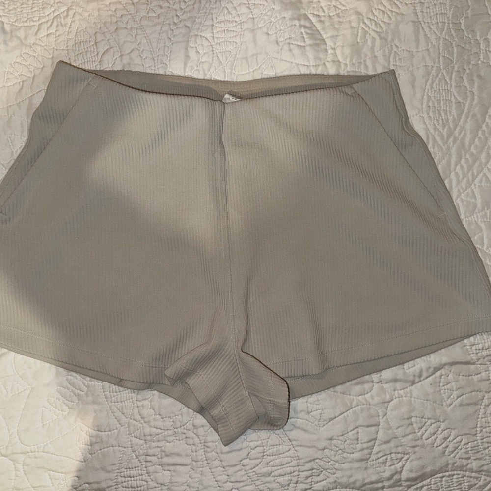 Lululemon athletica Ribbed Softstreme High-Rise Short 2”